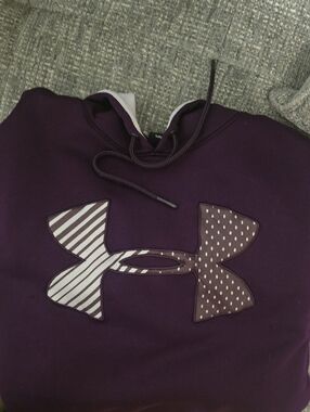 Under Armour Dark Purple Pullover Hoodie with Patterned Logo